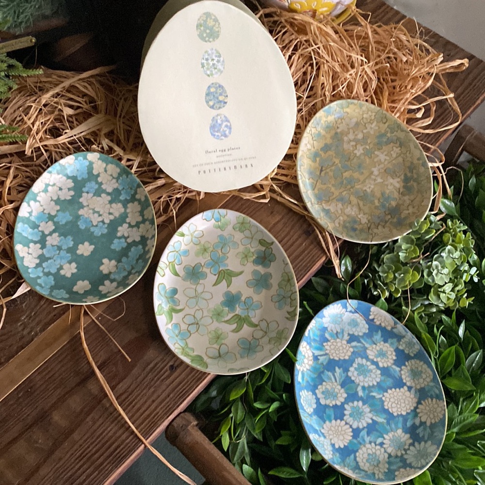 Pottery Barn Happy Easter Floral Egg Shaped Brunch Luncheon Plate Set 🐣🐇